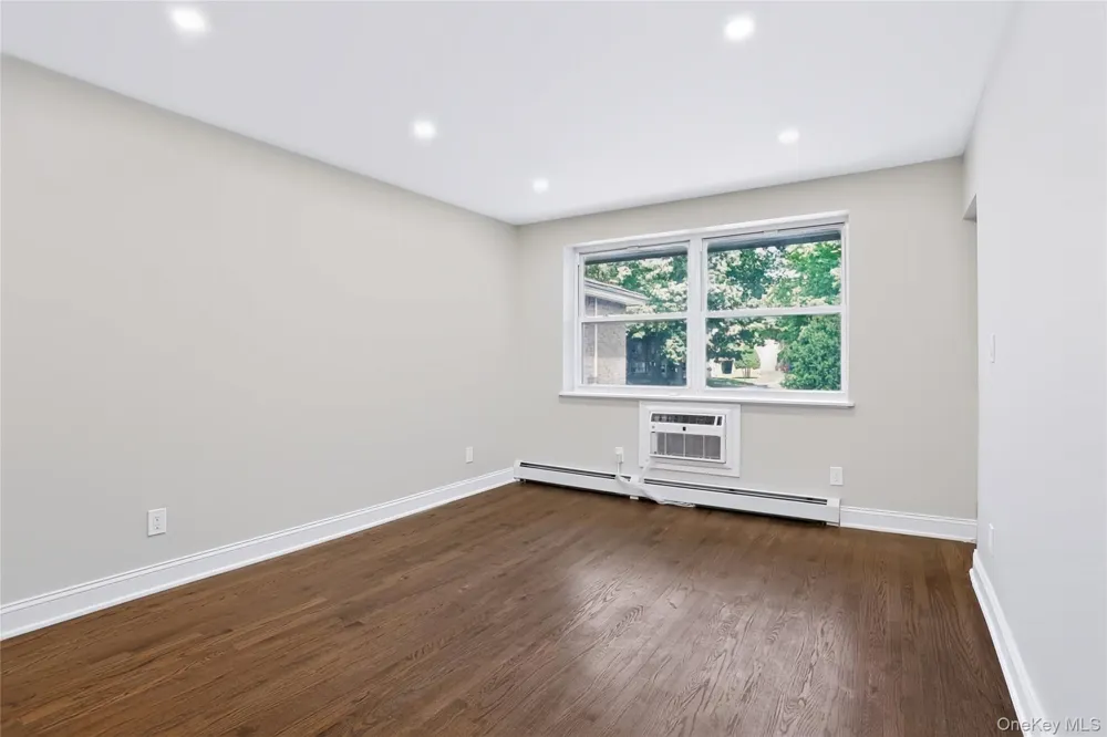 221 Kearsing Parkway #E Monsey, NY 10952