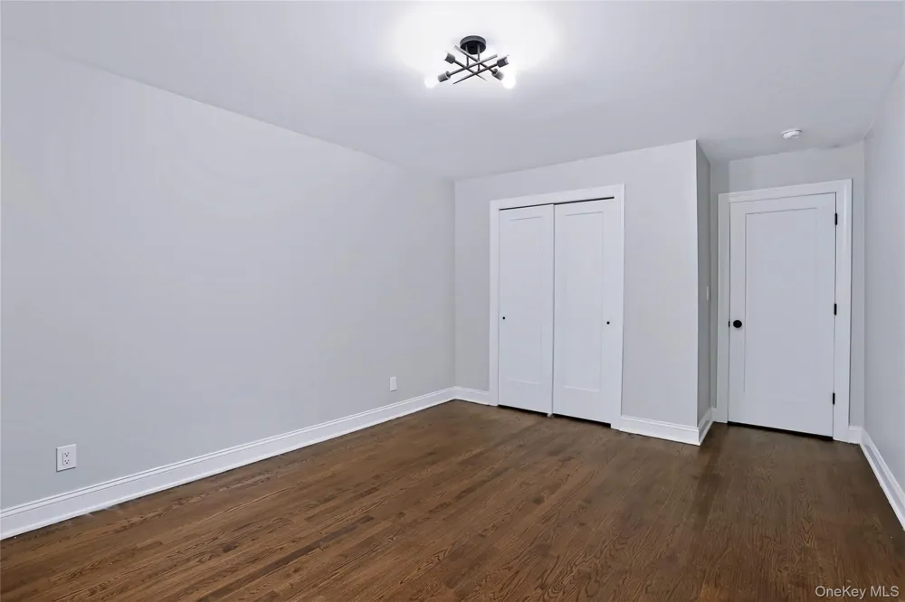 221 Kearsing Parkway #E Monsey, NY 10952