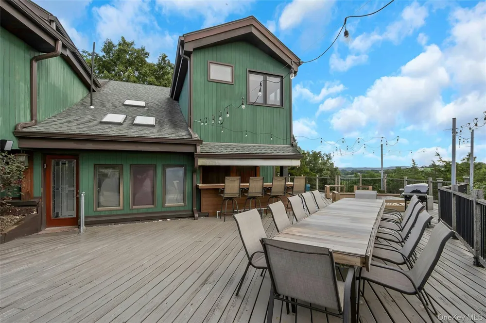 69 Cedar Pond Lane Chester, NY 10918