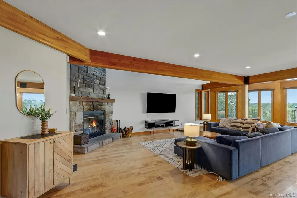 69 Cedar Pond Lane Chester, NY 10918