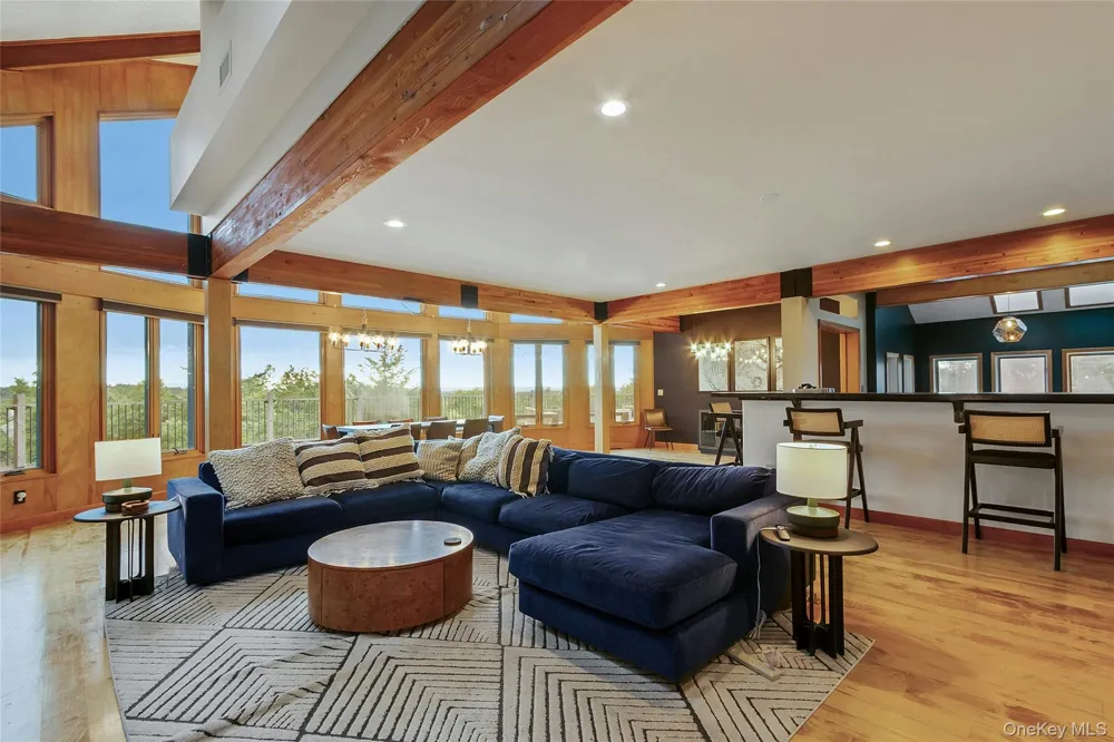 69 Cedar Pond Lane Chester, NY 10918