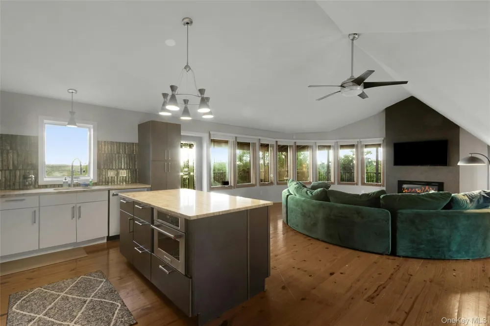 69 Cedar Pond Lane Chester, NY 10918