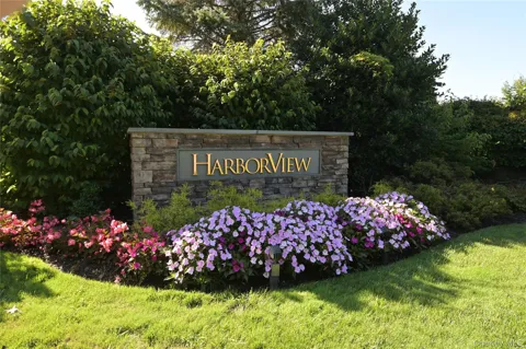 100 Harbor View Drive #401