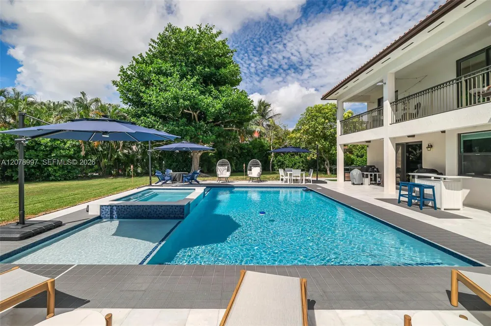 7516 SW 190th St Cutler Bay, FL 33157