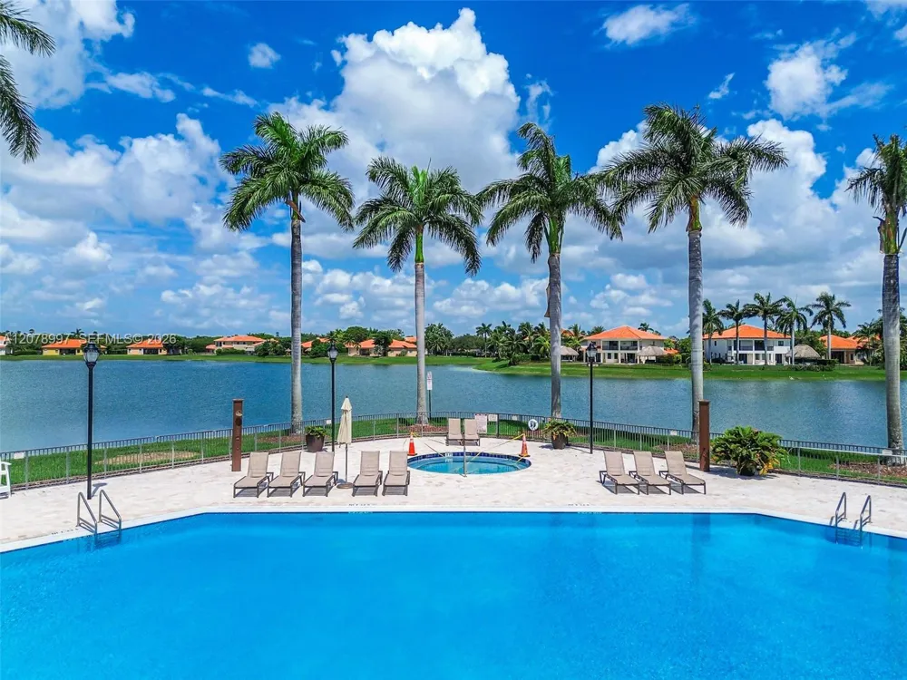 7516 SW 190th St Cutler Bay, FL 33157