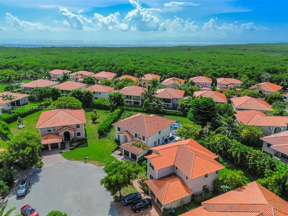 7516 SW 190th St Cutler Bay, FL 33157