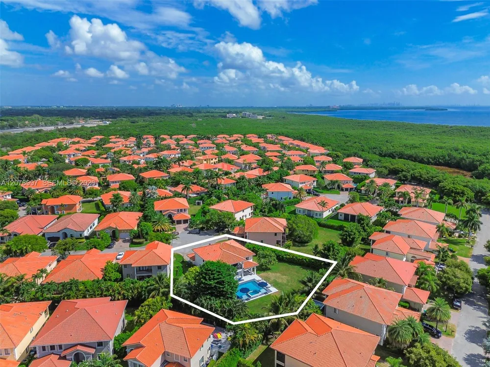 7516 SW 190th St Cutler Bay, FL 33157