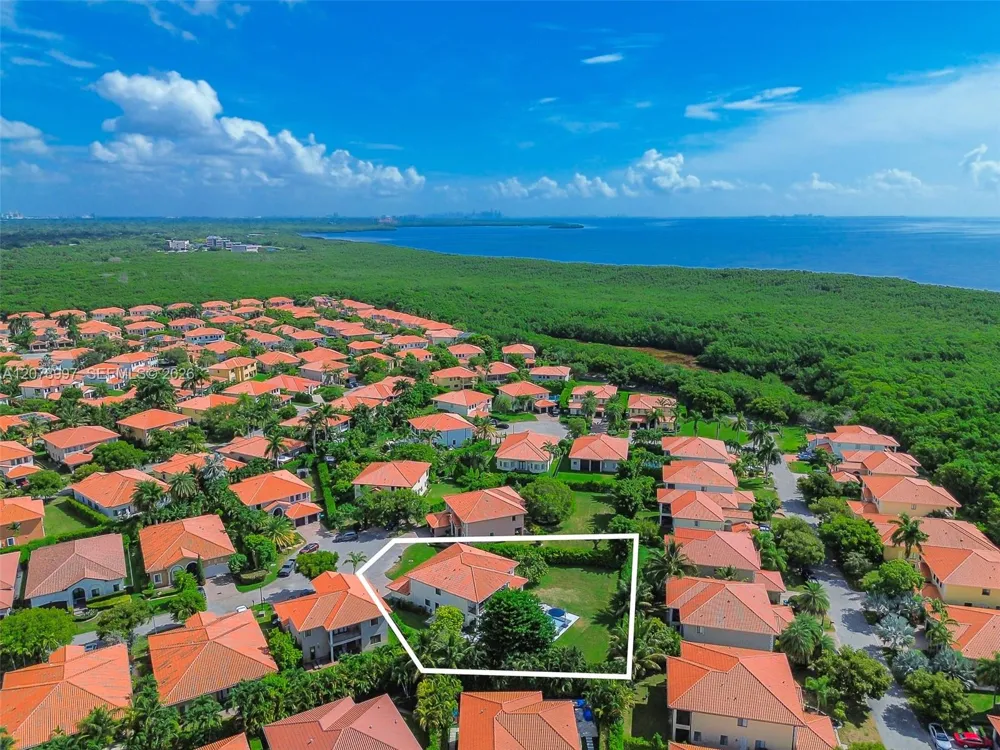 7516 SW 190th St Cutler Bay, FL 33157