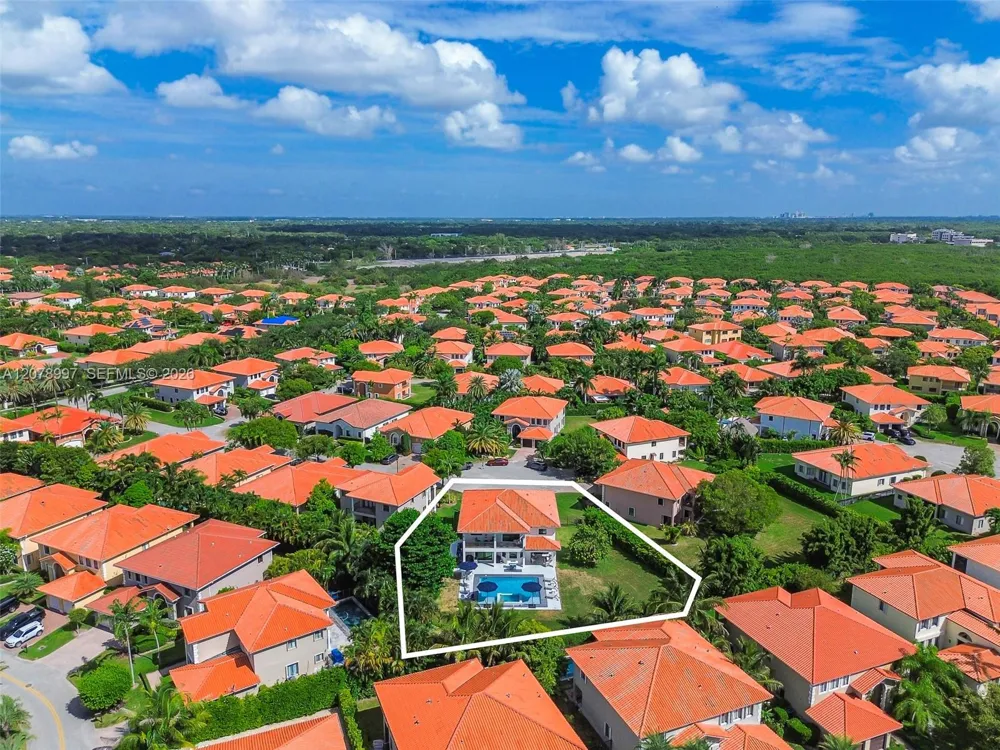 7516 SW 190th St Cutler Bay, FL 33157