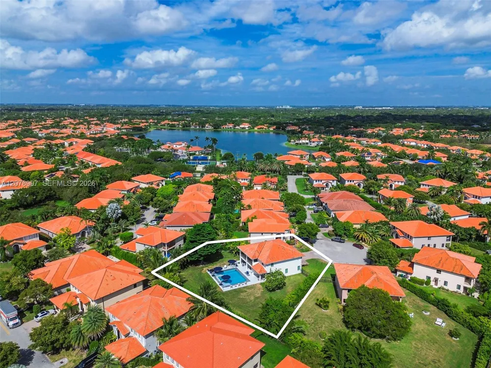 7516 SW 190th St Cutler Bay, FL 33157