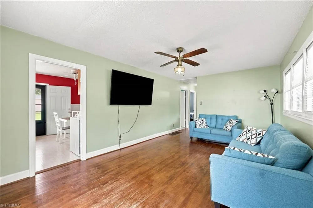 2220 Mckinney Street Burlington, NC 27217
