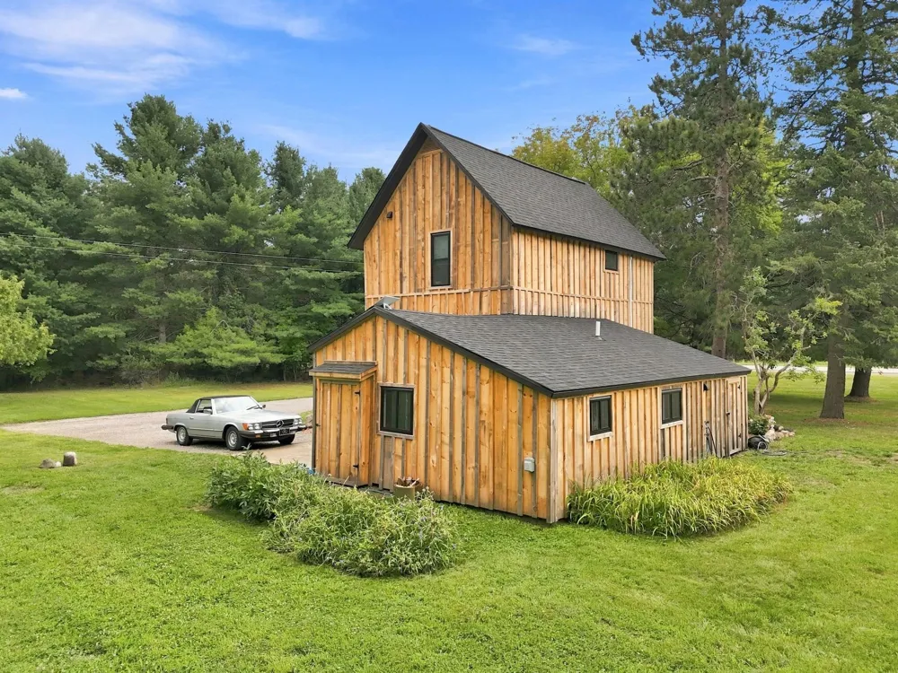 10102 Cherry Avenue Milton Township, MI 49676