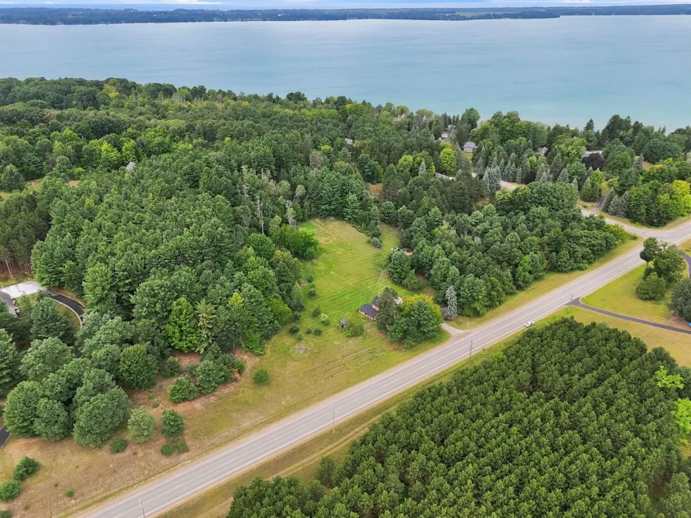 10102 Cherry Avenue Milton Township, MI 49676