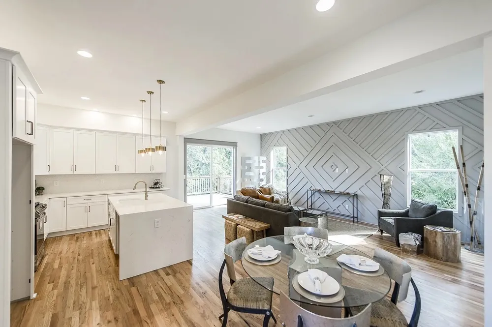 2216 Summitt Ave Nashville, TN 37218