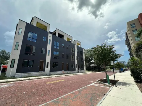 2117 OLA AVENUE #3