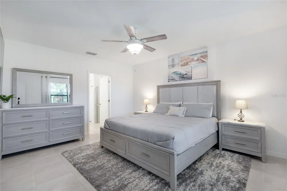 9080 TEQUILA SUNRISE DRIVE Sarasota, FL 34241