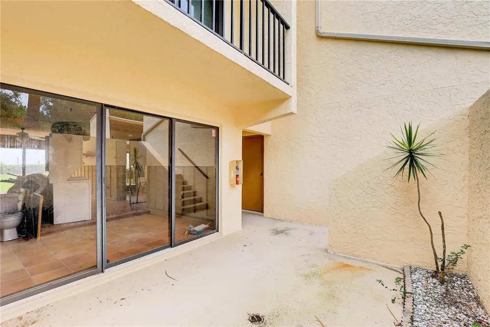 7510 SUNSHINE SKYWAY LANE S #T13 St Petersburg, FL 33711