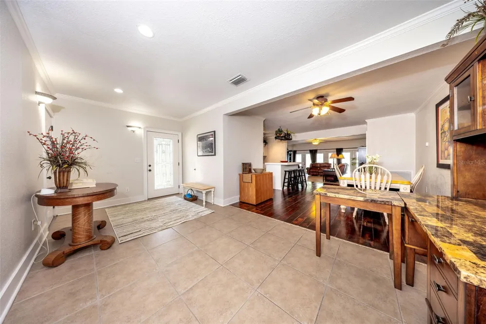503 GATLIN AVENUE Orlando, FL 32806
