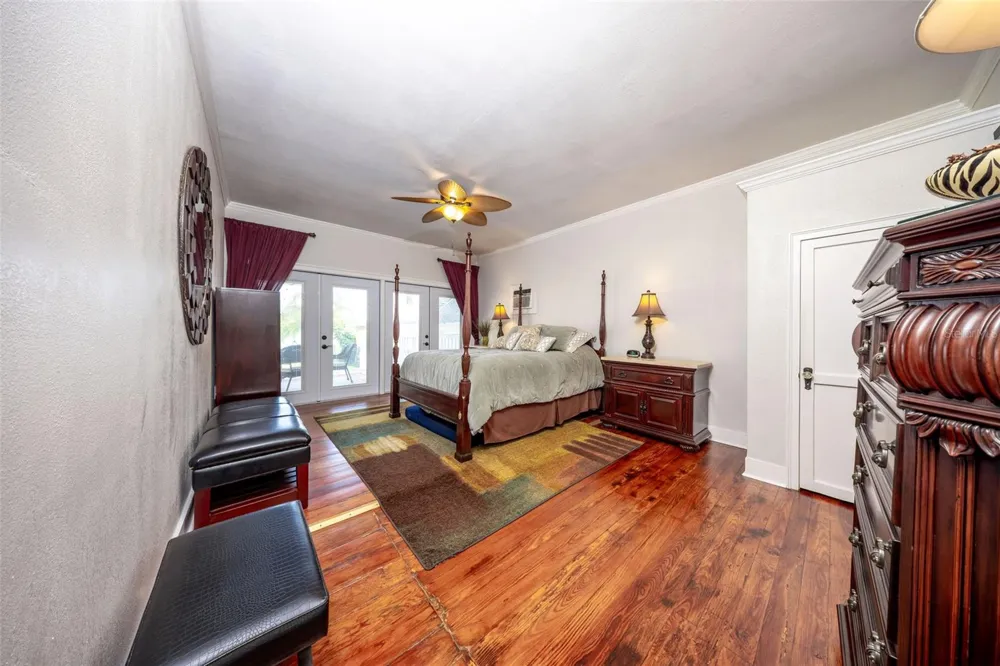 503 GATLIN AVENUE Orlando, FL 32806