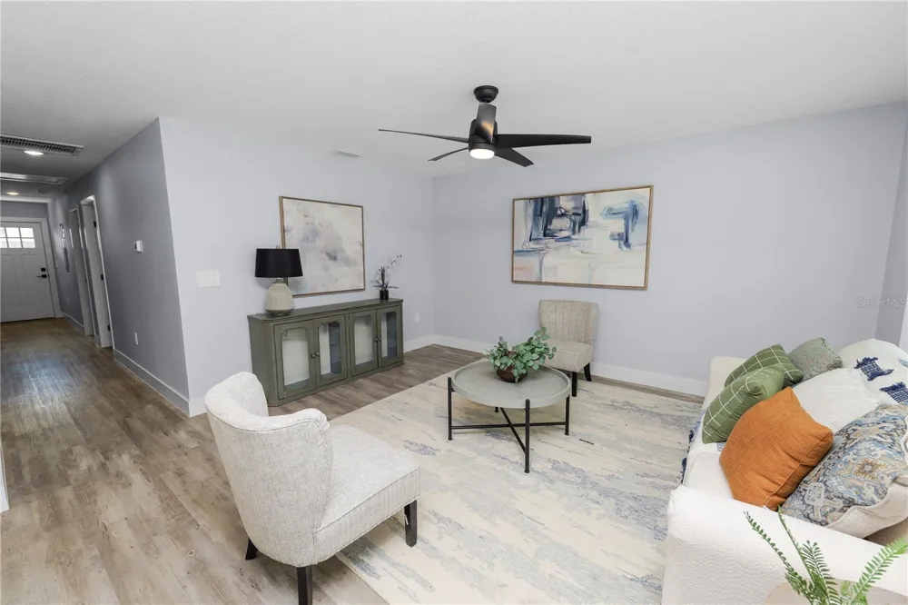 521 SKYLINE DRIVE E Lakeland, FL 33801