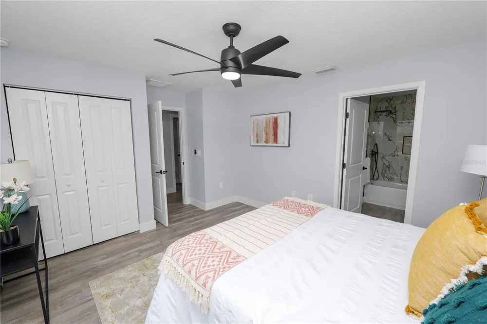 521 SKYLINE DRIVE E Lakeland, FL 33801