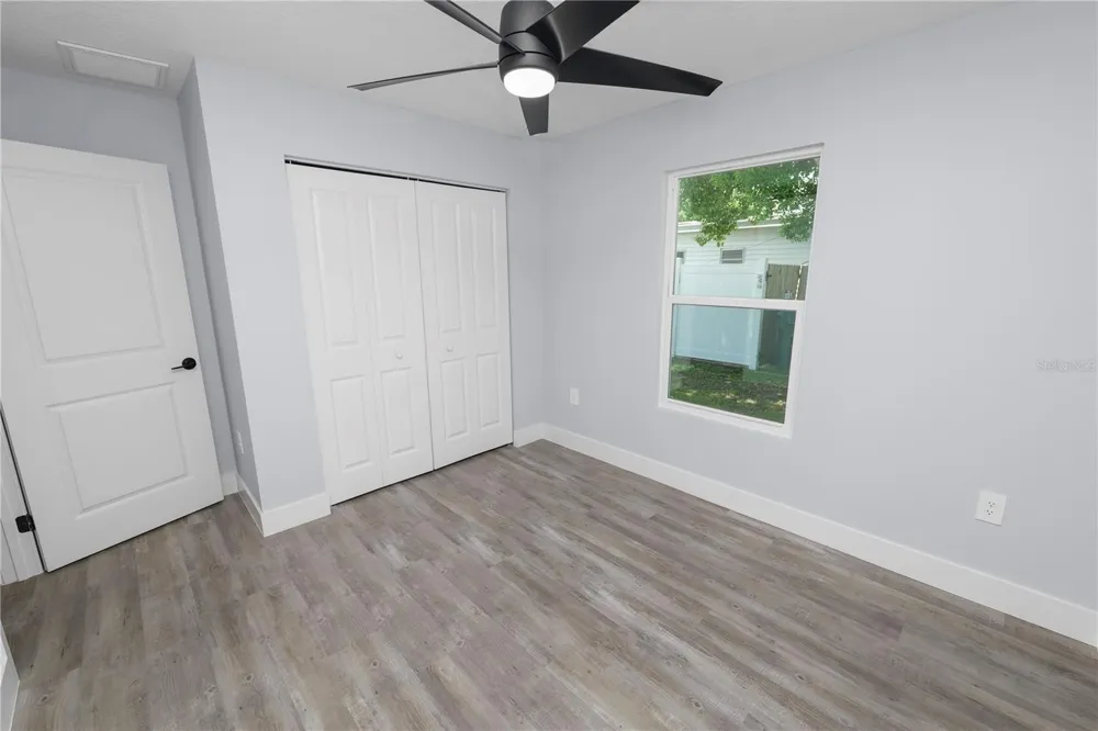 521 SKYLINE DRIVE E Lakeland, FL 33801
