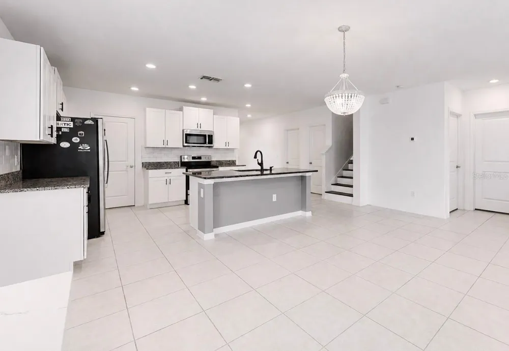 12600 BERGSTROM BAY DRIVE Riverview, FL 33579