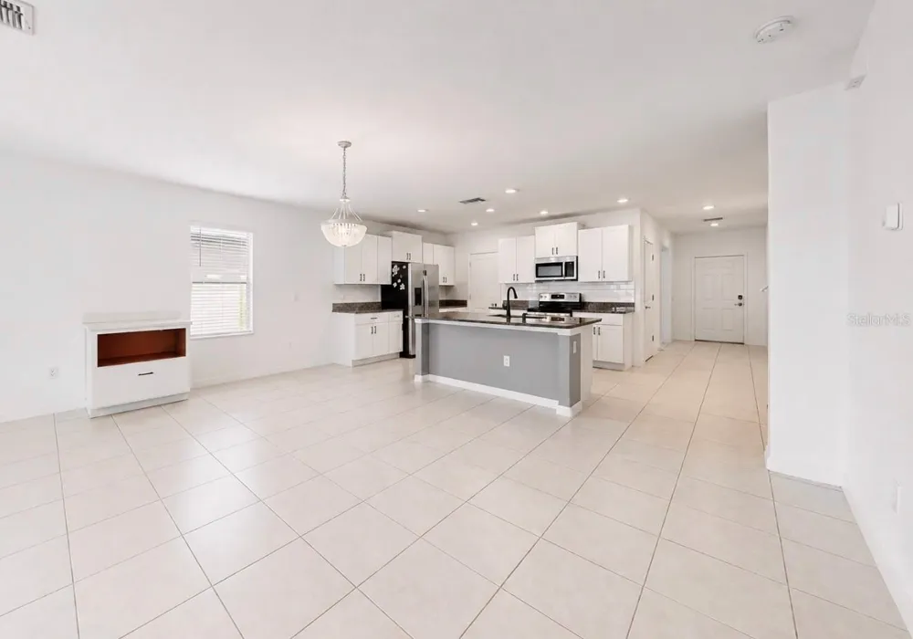 12600 BERGSTROM BAY DRIVE Riverview, FL 33579