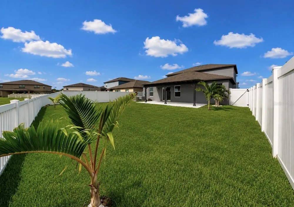 12600 BERGSTROM BAY DRIVE Riverview, FL 33579