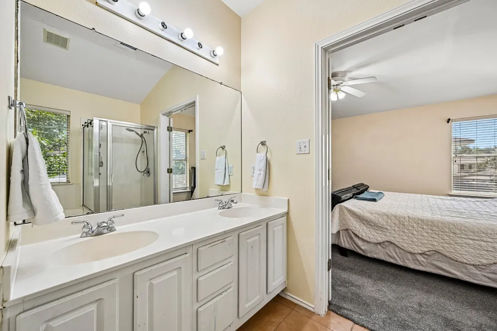 713 Johnny Bench Round Rock, TX 78665