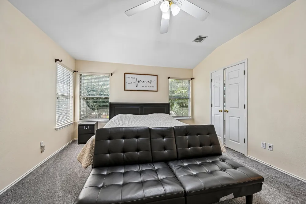 713 Johnny Bench Round Rock, TX 78665