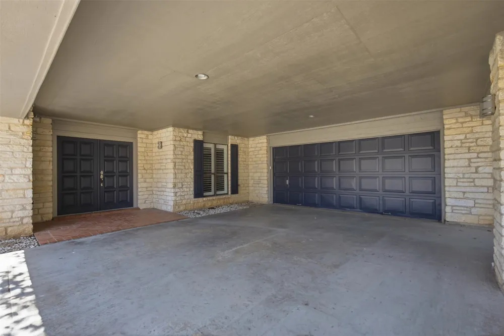 4100 Outpost Trace Lago Vista, TX 78645