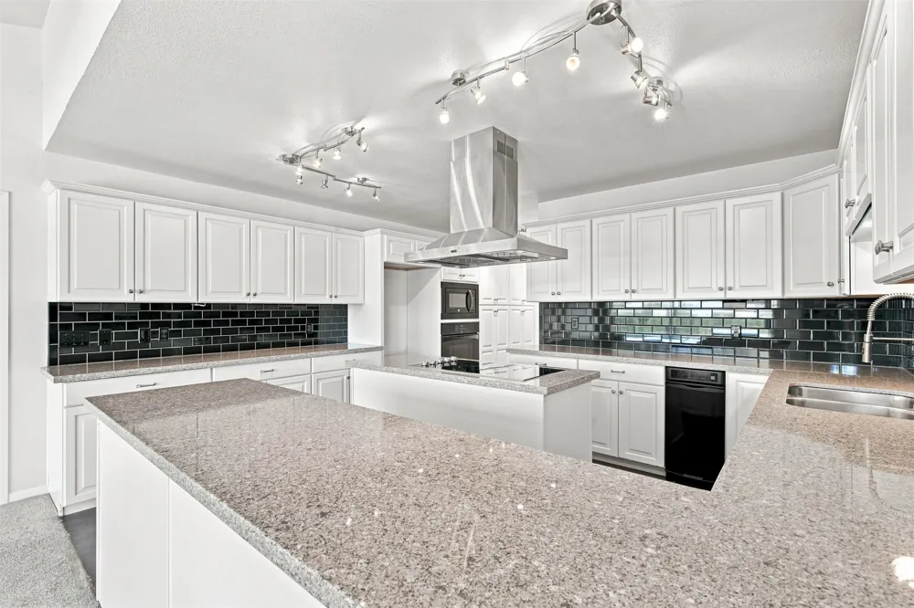 4100 Outpost Trace Lago Vista, TX 78645