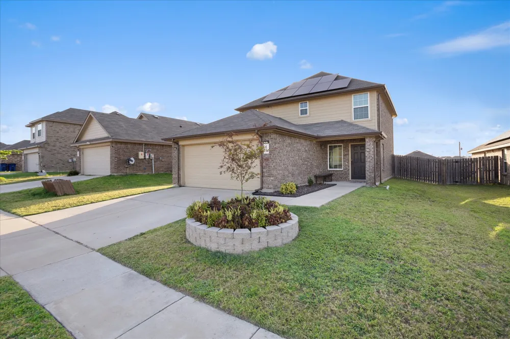 1604 Blue Jay Drive Ennis, TX 75119
