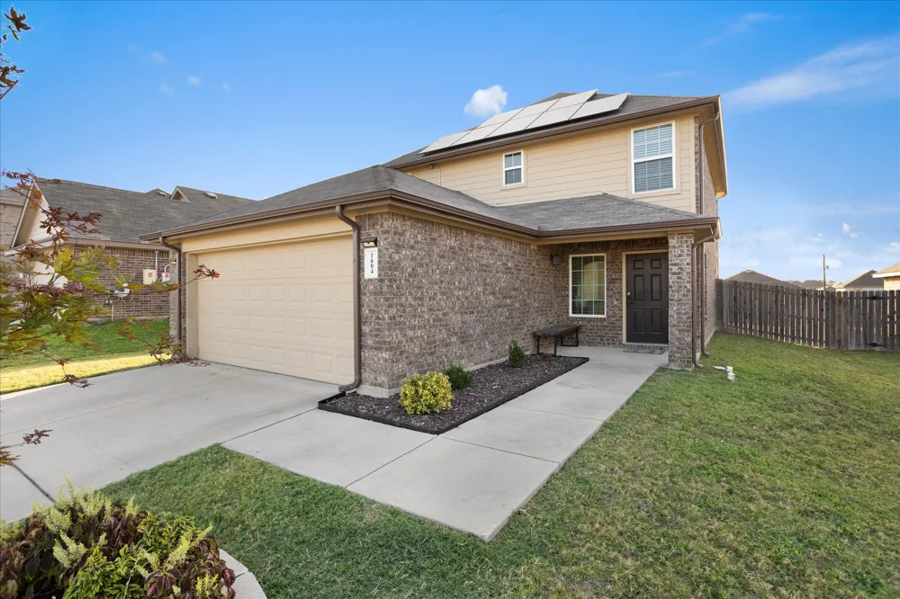 1604 Blue Jay Drive Ennis, TX 75119