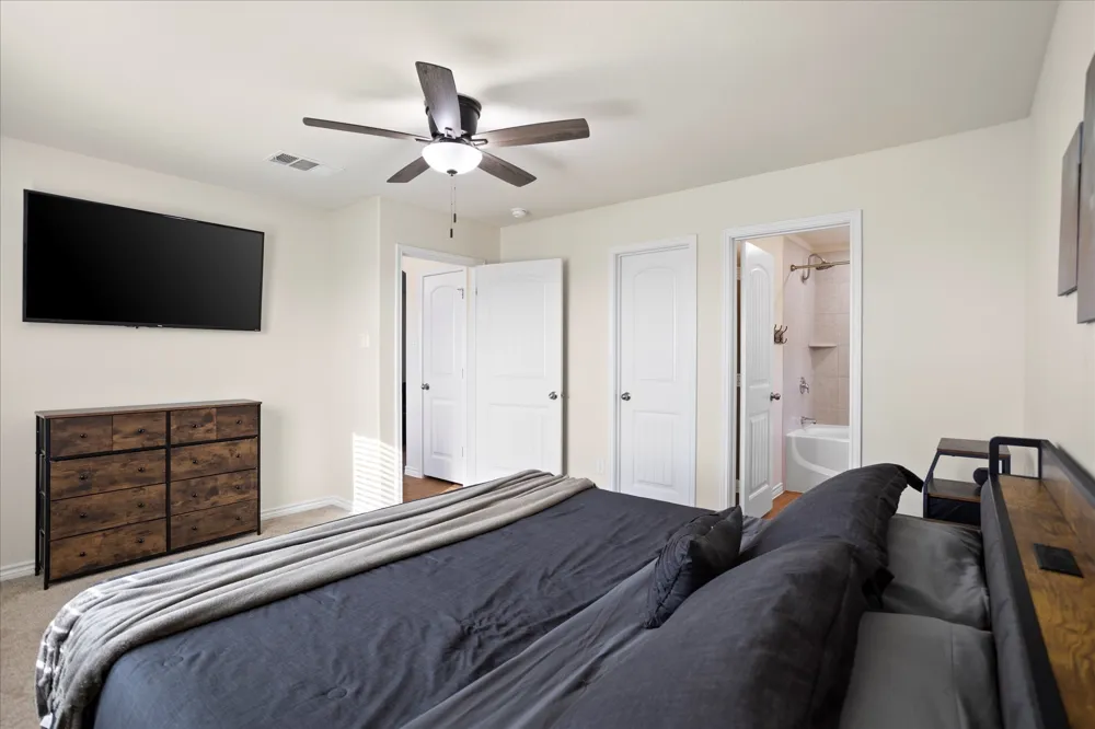 1604 Blue Jay Drive Ennis, TX 75119