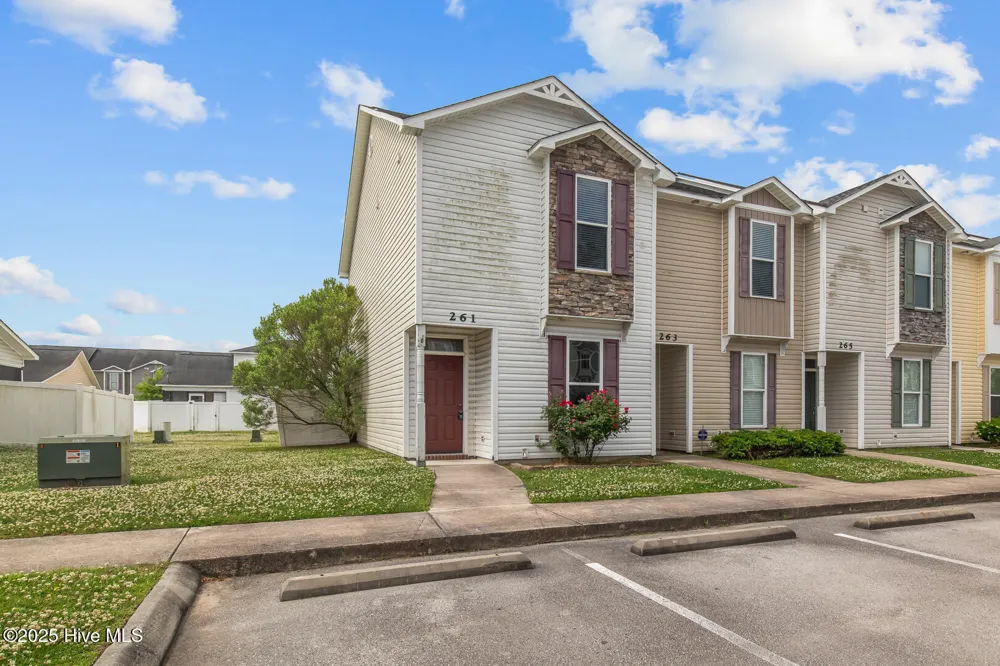 261 Caldwell Loop Jacksonville, NC 28546