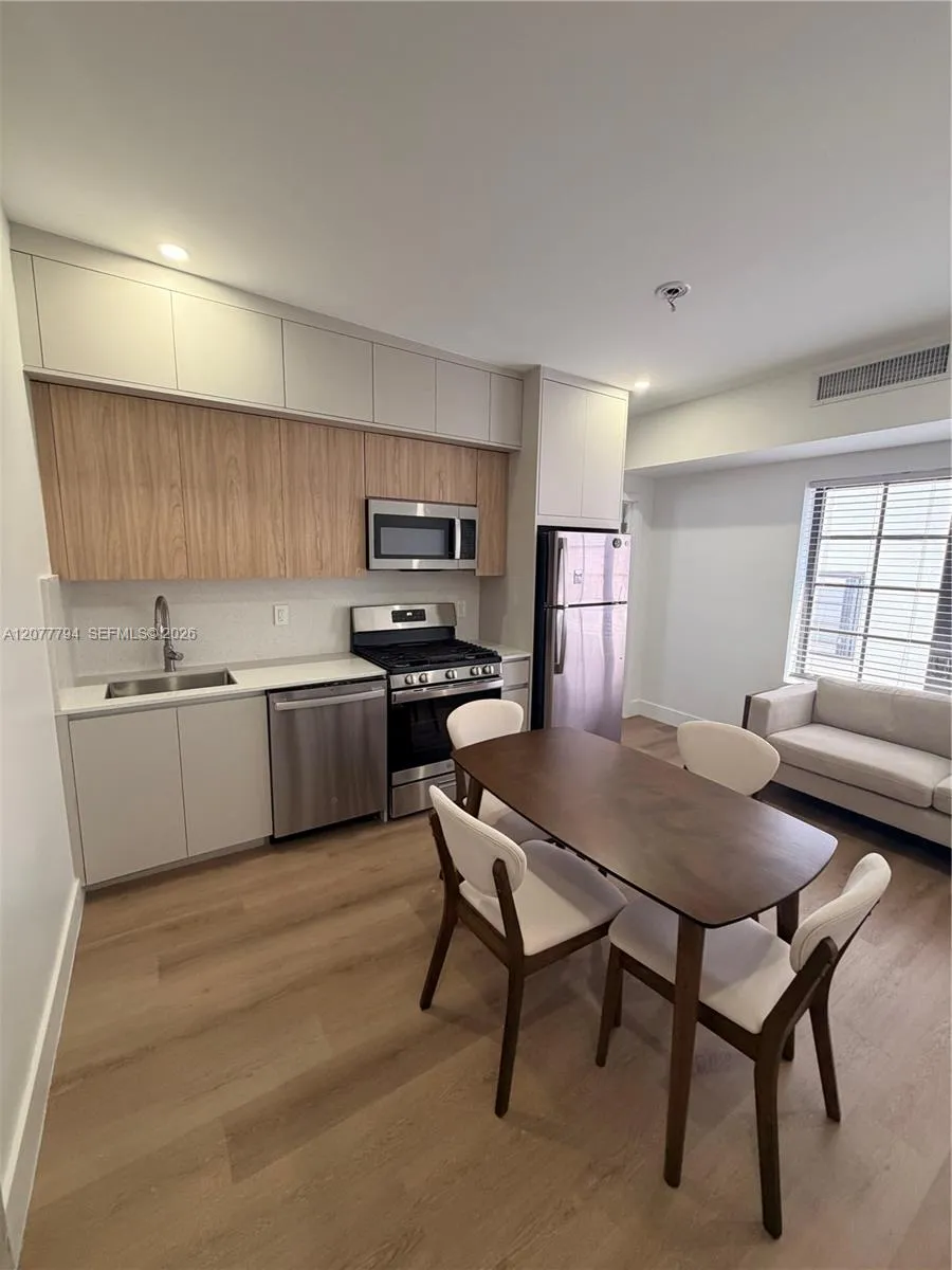 1619 Jefferson Ave #309 Miami Beach, FL 33139