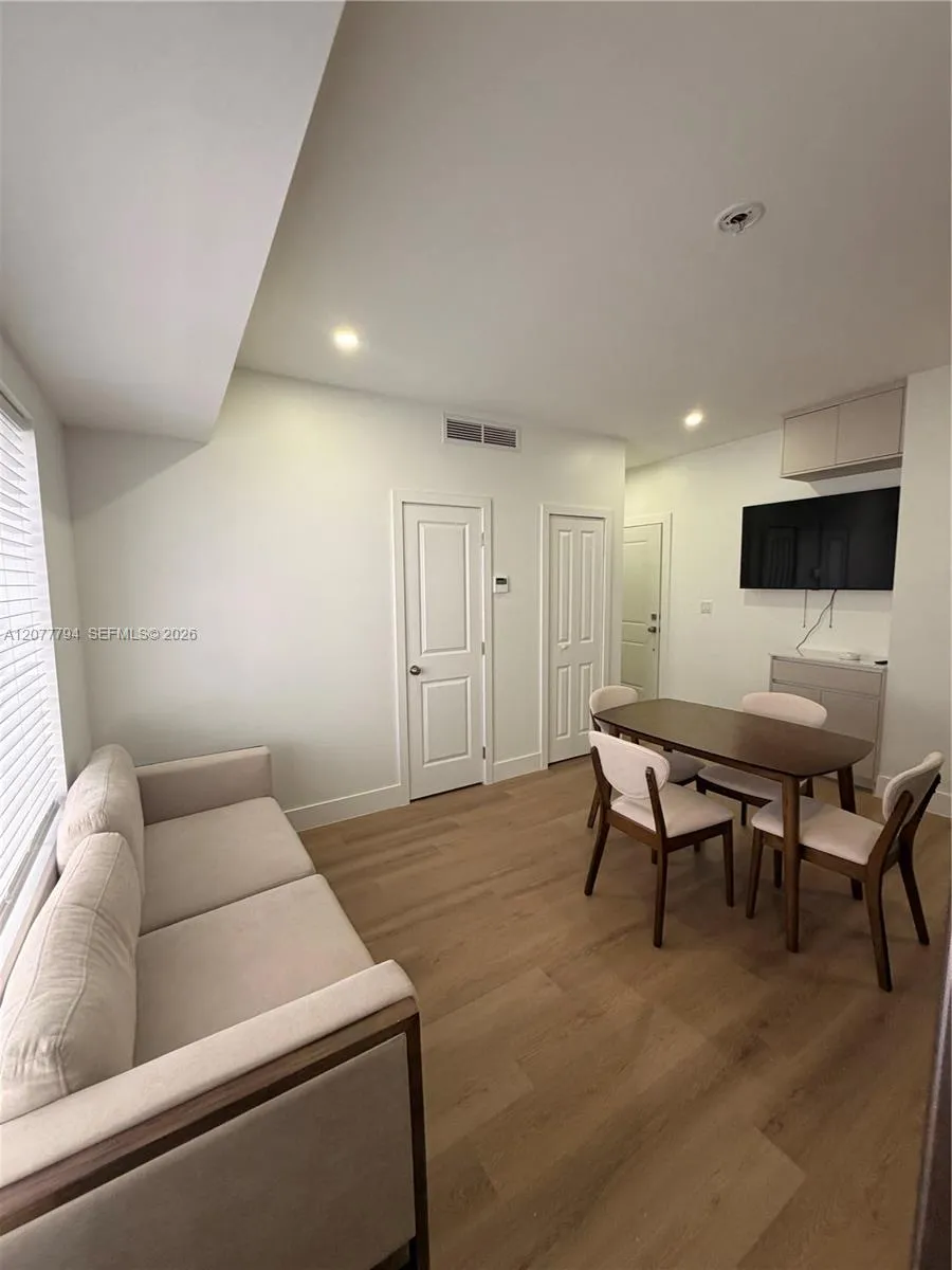 1619 Jefferson Ave #309 Miami Beach, FL 33139