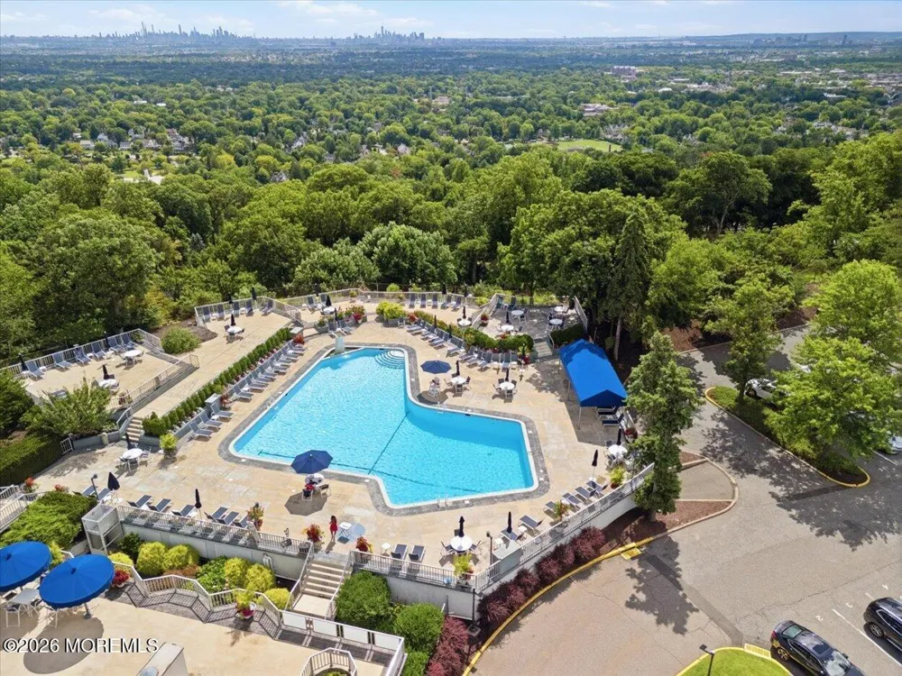 1 Claridge Drive #501 Verona, NJ 07044