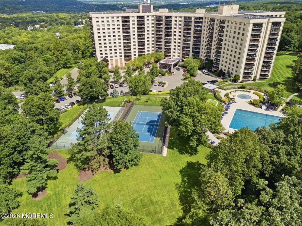 1 Claridge Drive #501 Verona, NJ 07044