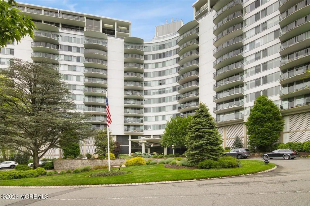 1 Claridge Drive #501 Verona, NJ 07044