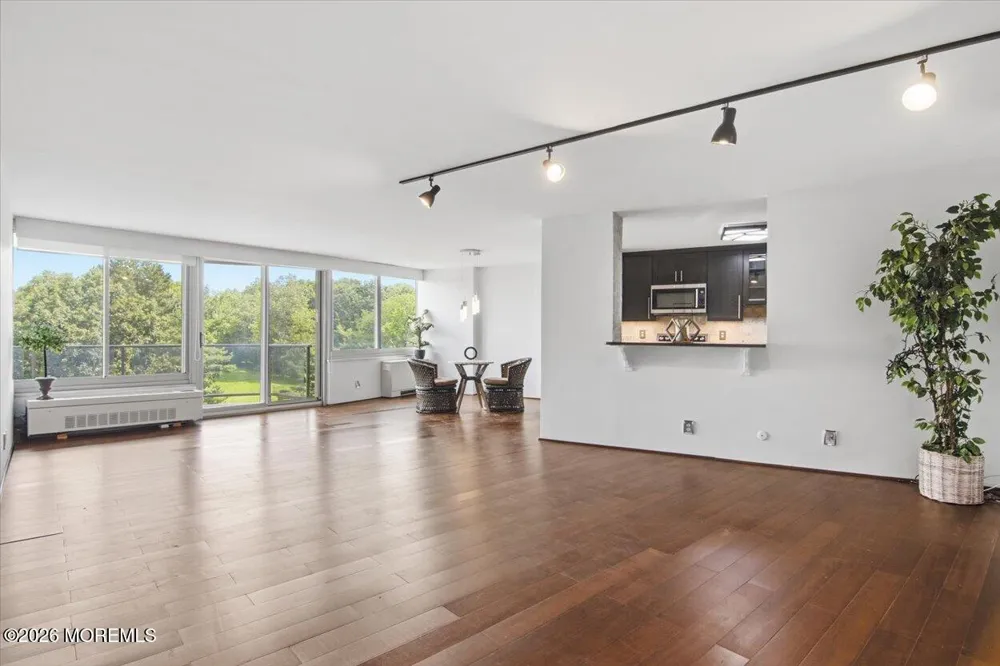 1 Claridge Drive #501 Verona, NJ 07044