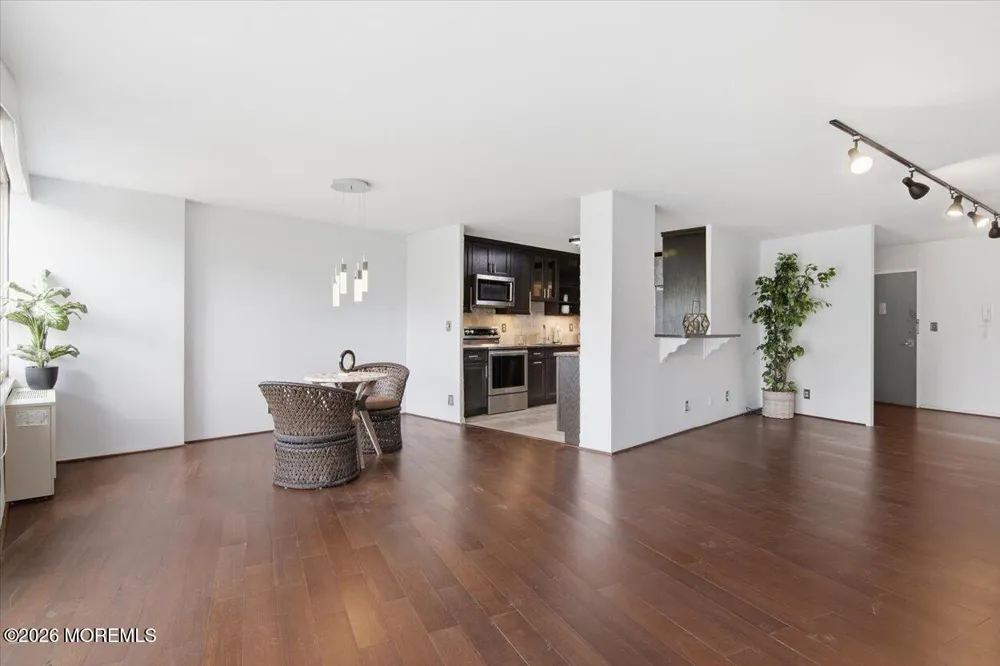 1 Claridge Drive #501 Verona, NJ 07044