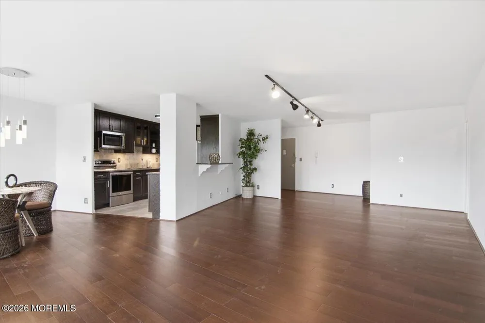 1 Claridge Drive #501 Verona, NJ 07044