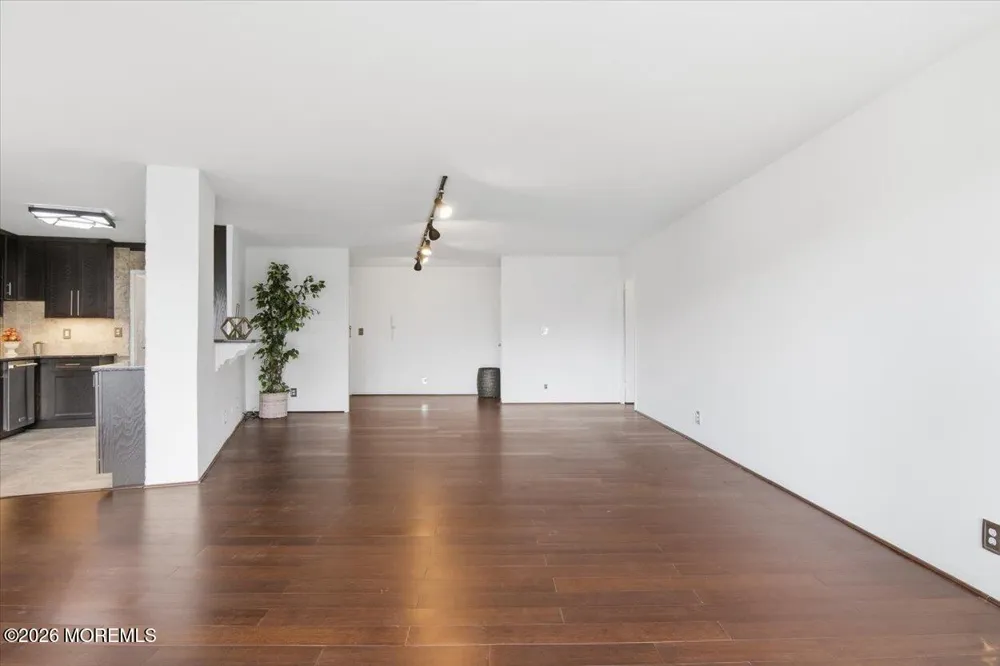 1 Claridge Drive #501 Verona, NJ 07044