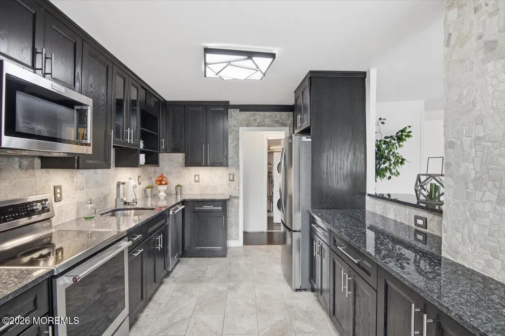1 Claridge Drive #501 Verona, NJ 07044