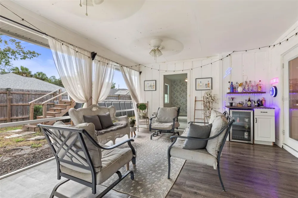 6 PATCHOGUE PLACE Palm Coast, FL 32164
