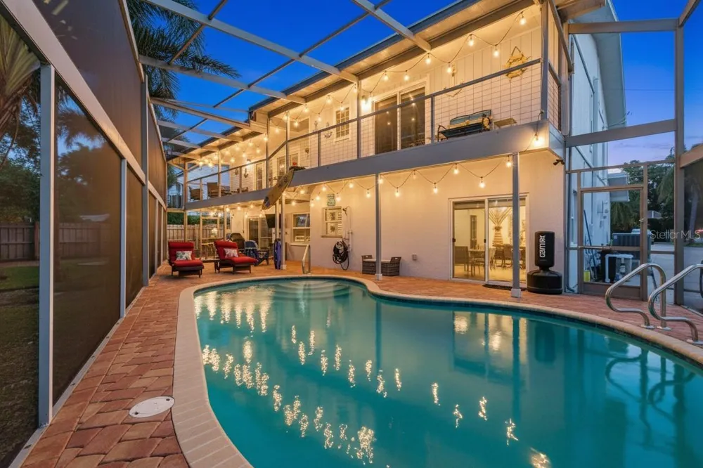 201 LAGOON DRIVE Palm Harbor, FL 34683