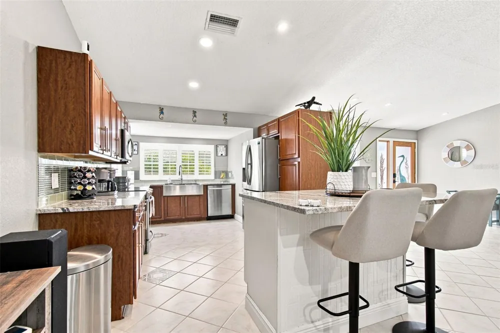 201 LAGOON DRIVE Palm Harbor, FL 34683